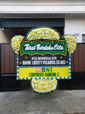 Papan Bunga Duka di Ketsoblak