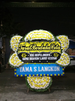 Papan Bunga Duka di Ketsoblak